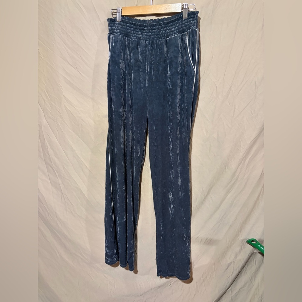 Aerie velvet pants